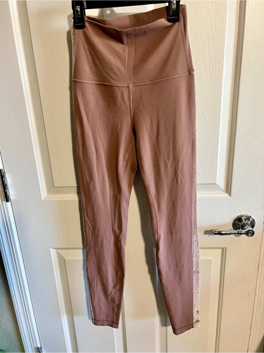 Lululemon High-Waist Mauve Leggings with Side Stripe
